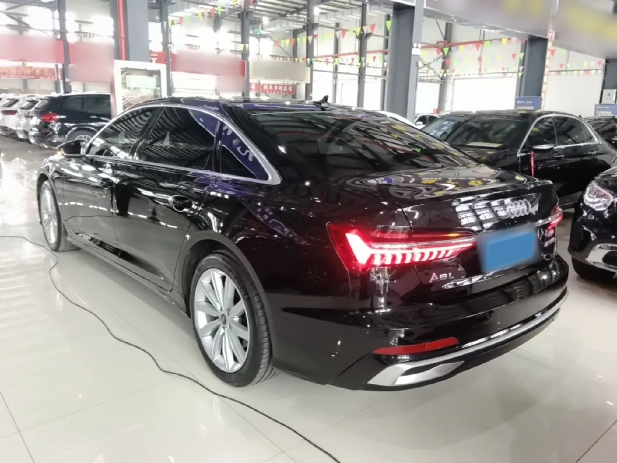 2023 Audi A6L 2.0T 245HP L4 7DCT,autocango,china used car exporter,china ev exporter,chinese used car exporter,chinese used ev exporter