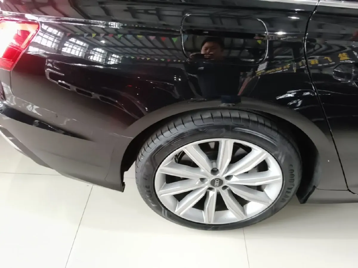 2023 Audi A6L 2.0T 245HP L4 7DCT,autocango,china used car exporter,china ev exporter,chinese used car exporter,chinese used ev exporter
