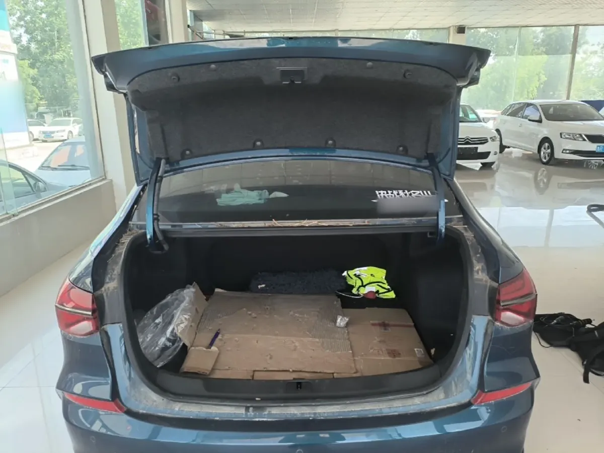 2019 Chevrolet Monza 1.3T 163HP L3 6AT,autocango,china used car exporter,china ev exporter,chinese used car exporter,chinese used ev exporter