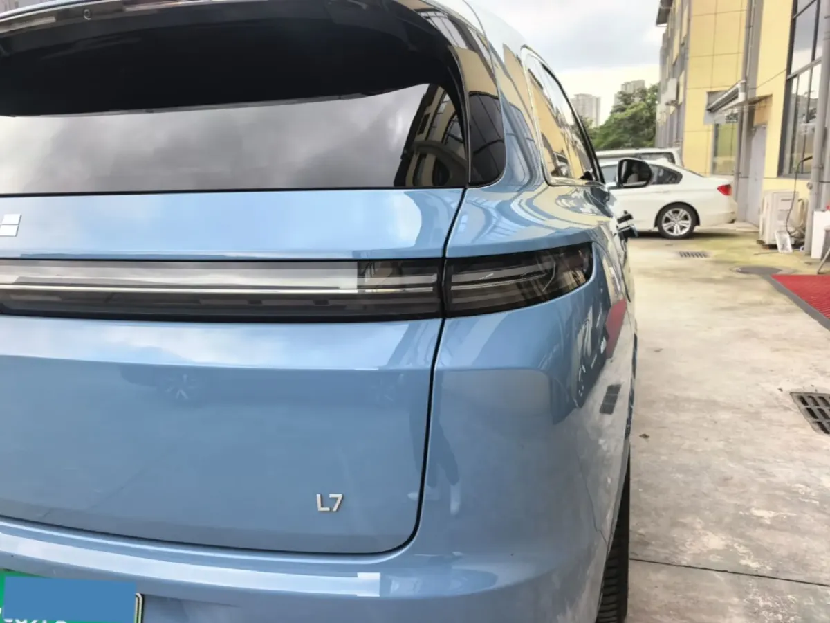 2023 Li L7 Range Extended 154HP REEV 40.9KWH,autocango,china used car exporter,china ev exporter,chinese used car exporter,chinese used ev exporter