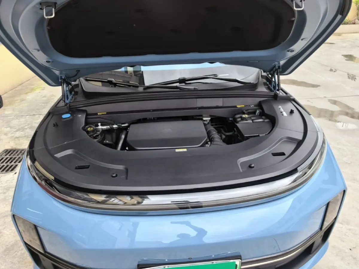 2023 Li L7 Range Extended 154HP REEV 40.9KWH,autocango,china used car exporter,china ev exporter,chinese used car exporter,chinese used ev exporter