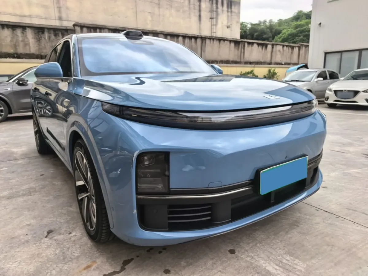 2023 Li L7 Range Extended 154HP REEV 40.9KWH,autocango,china used car exporter,china ev exporter,chinese used car exporter,chinese used ev exporter
