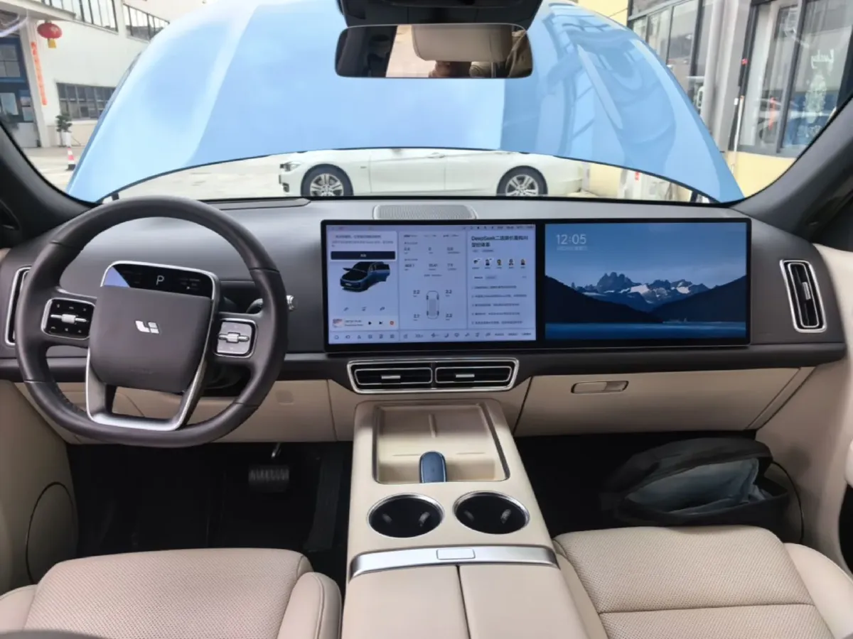 2023 Li L7 Range Extended 154HP REEV 40.9KWH,autocango,china used car exporter,china ev exporter,chinese used car exporter,chinese used ev exporter