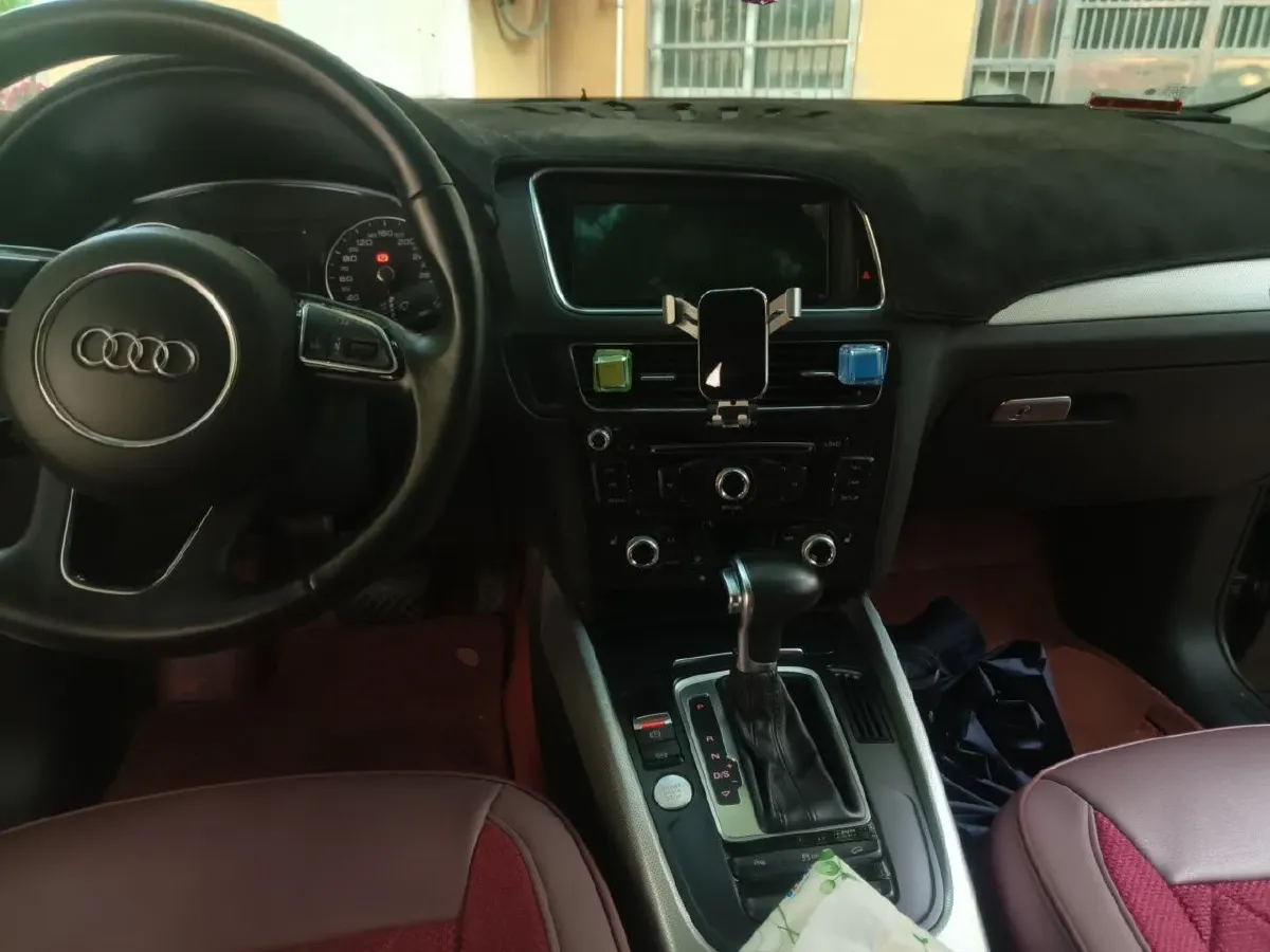 2018 Audi Q5 2.0T 230HP L4 8AT,autocango,china used car exporter,china ev exporter,chinese used car exporter,chinese used ev exporter