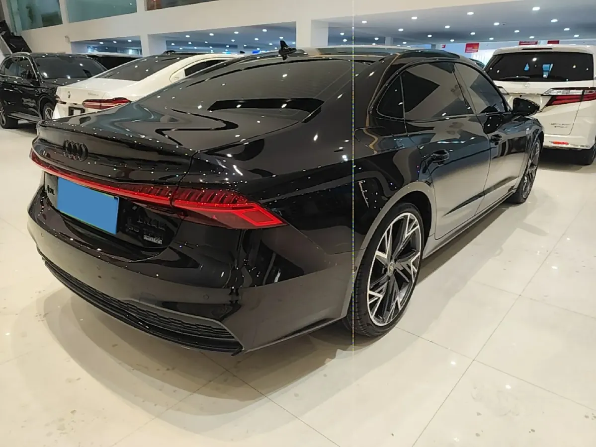 2023 Audi A6 2.0T 265HP L4 7DCT,autocango,china used car exporter,china ev exporter,chinese used car exporter,chinese used ev exporter