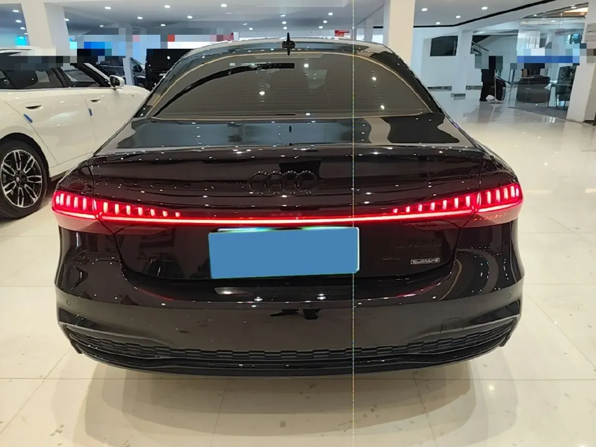 2023 Audi A6 2.0T 265HP L4 7DCT,autocango,china used car exporter,china ev exporter,chinese used car exporter,chinese used ev exporter