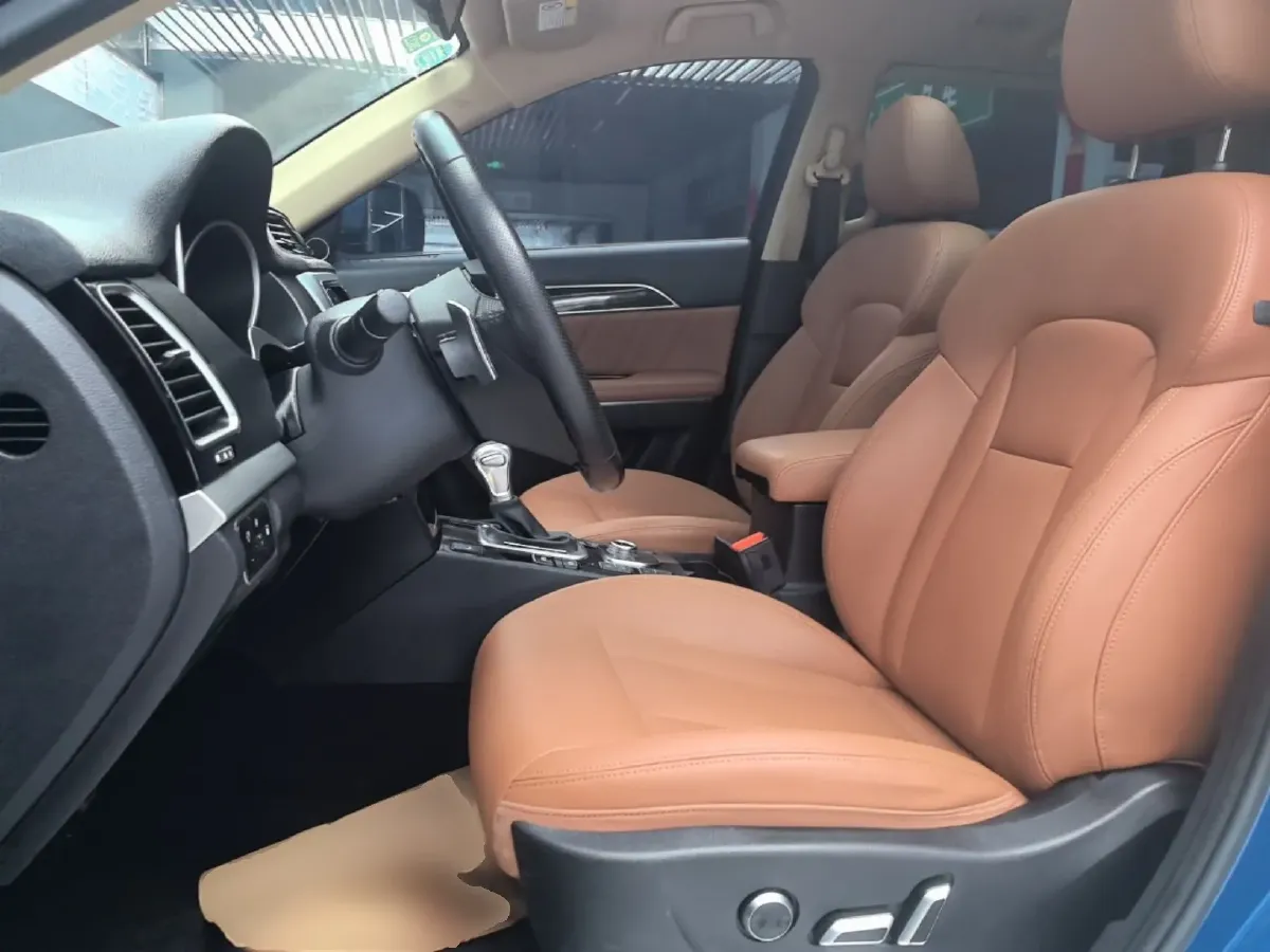 2015 Haval H6 Coupe 2.0T 194HP L4 6DCT,autocango,china used car exporter,china ev exporter,chinese used car exporter,chinese used ev exporter