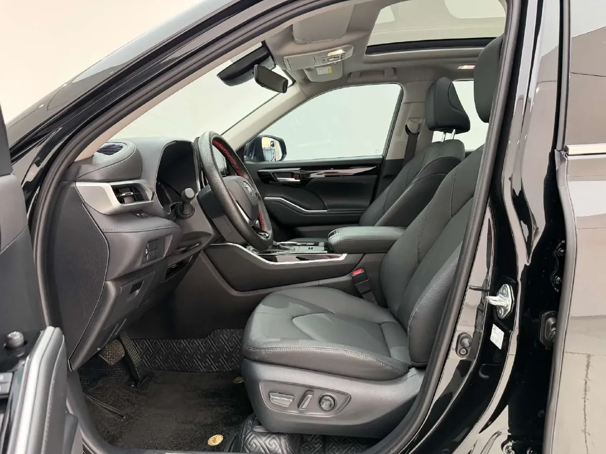2023 Toyota Highlander 2.5L 189HP L4 E-CVT Hybrid,autocango,china used car exporter,china ev exporter,chinese used car exporter,chinese used ev exporter