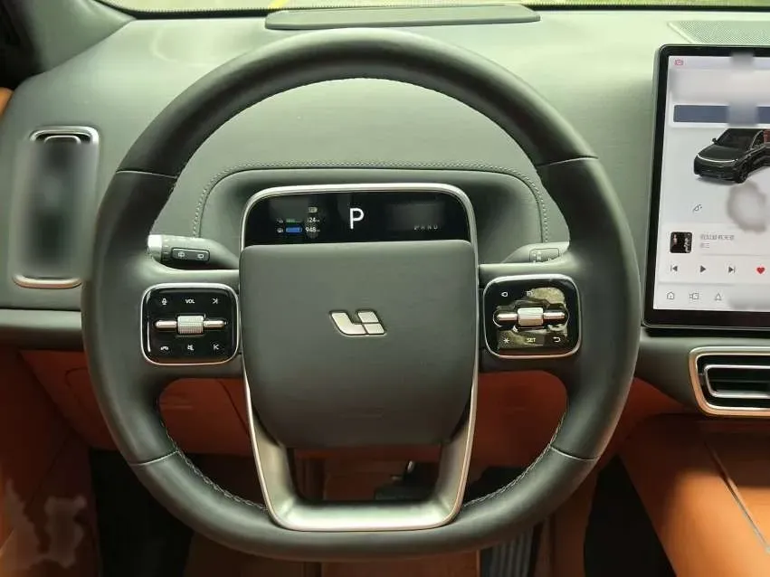 2023 Li L8 Range Extended 154HP REEV 40.9KWH,autocango,china used car exporter,china ev exporter,chinese used car exporter,chinese used ev exporter