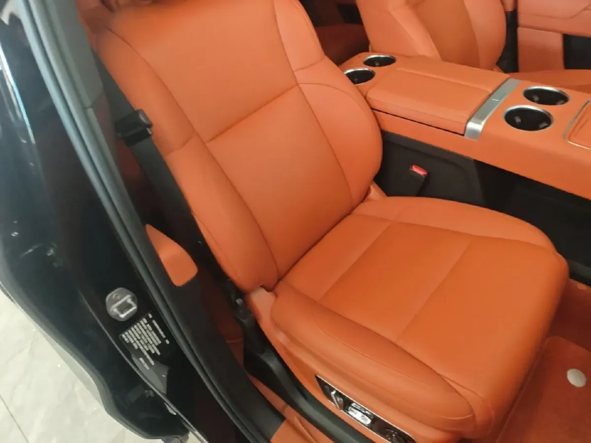 2023 Li L8 Range Extended 154HP REEV 40.9KWH,autocango,china used car exporter,china ev exporter,chinese used car exporter,chinese used ev exporter