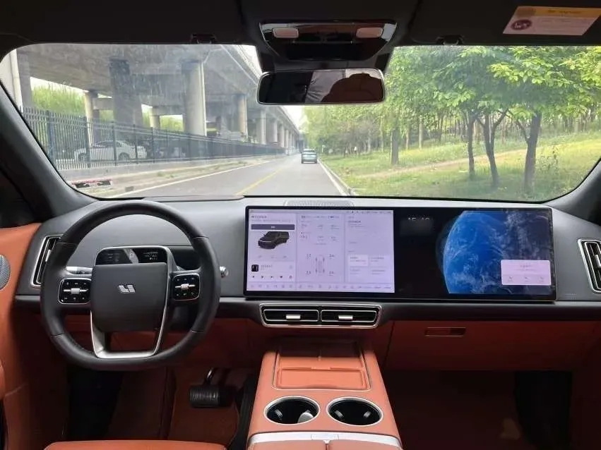 2023 Li L8 Range Extended 154HP REEV 40.9KWH,autocango,china used car exporter,china ev exporter,chinese used car exporter,chinese used ev exporter