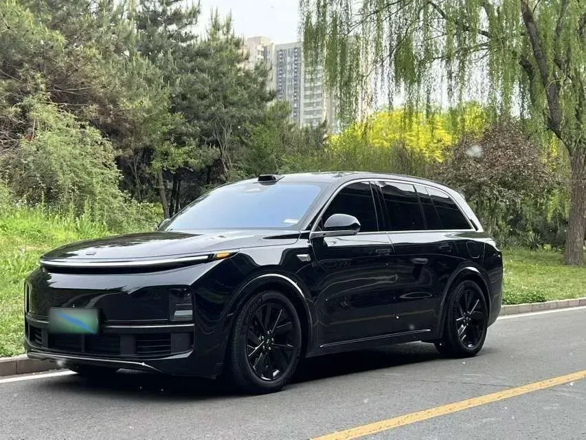 2023 Li L8 Range Extended 154HP REEV 40.9KWH,autocango,china used car exporter,china ev exporter,chinese used car exporter,chinese used ev exporter