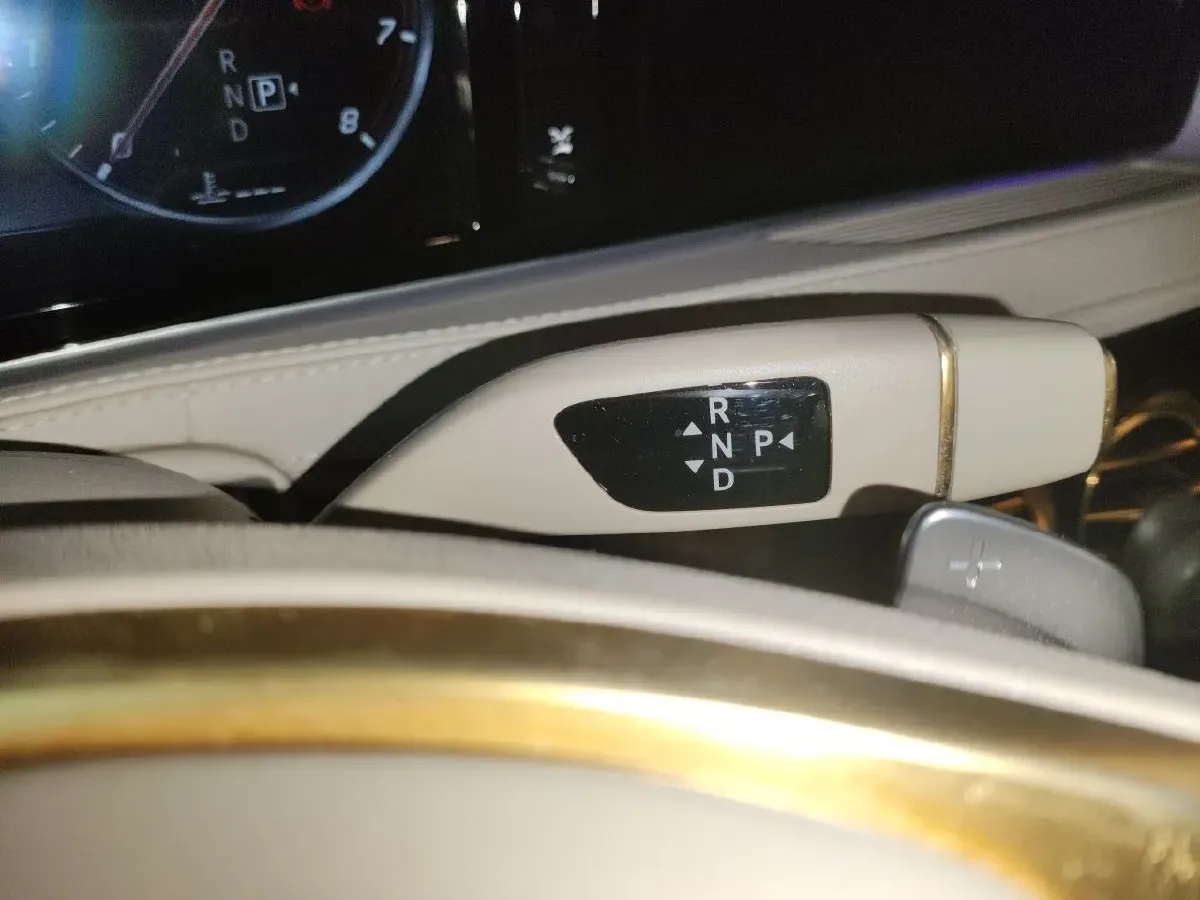 2017 Mercedes-Benz Maybach S Class 3.0T 333HP V6 7AT,autocango,china used car exporter,china ev exporter,chinese used car exporter,chinese used ev exporter