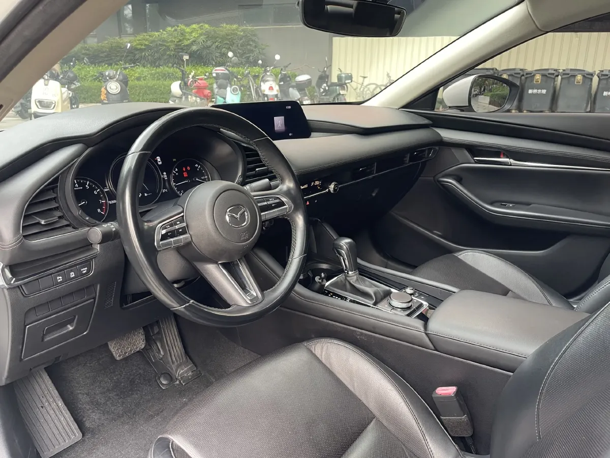 2020 Mazda 3 Axela 2.0L 158HP L4 6AT,autocango,china used car exporter,china ev exporter,chinese used car exporter,chinese used ev exporter