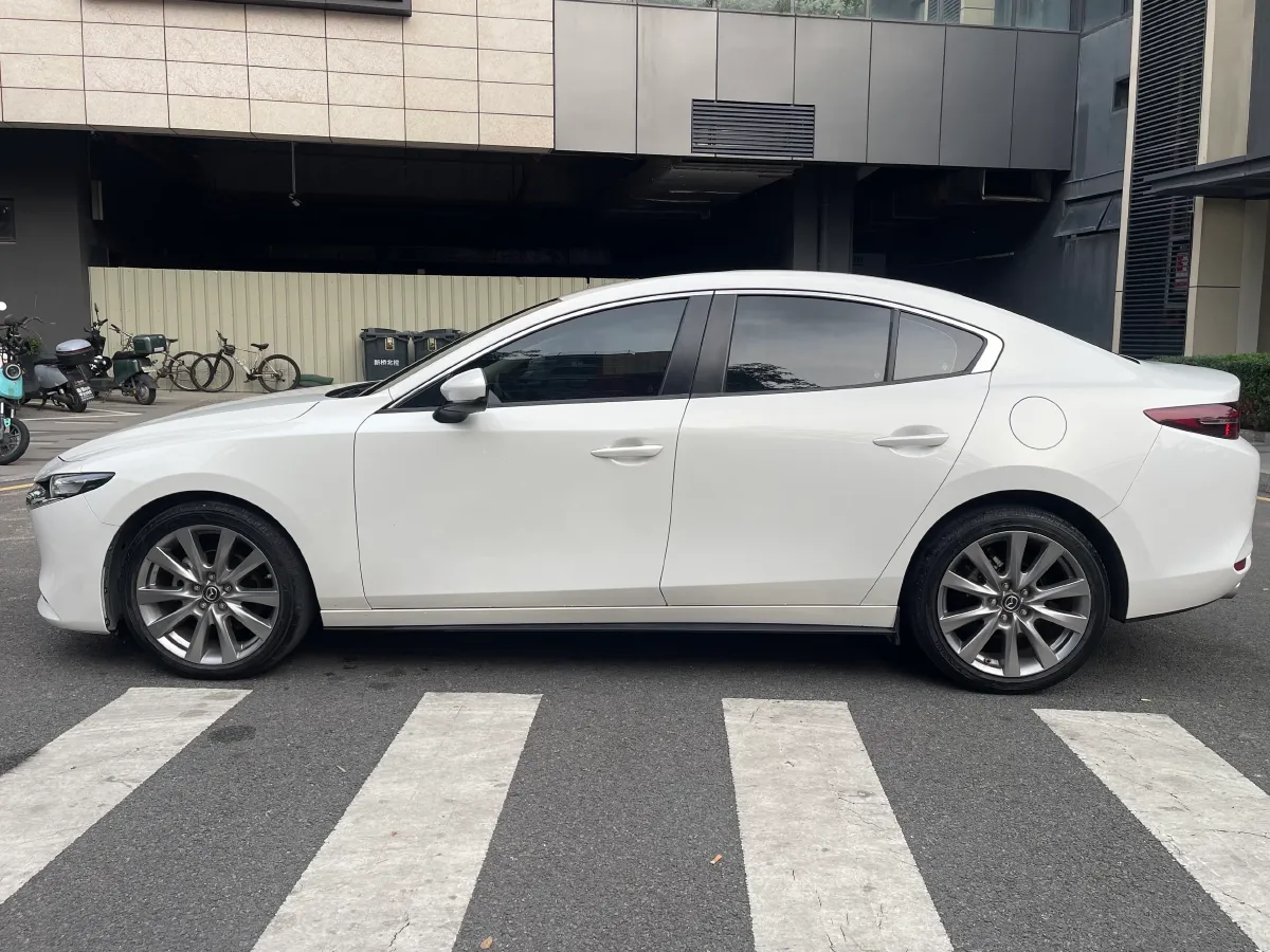 2020 Mazda 3 Axela 2.0L 158HP L4 6AT,autocango,china used car exporter,china ev exporter,chinese used car exporter,chinese used ev exporter