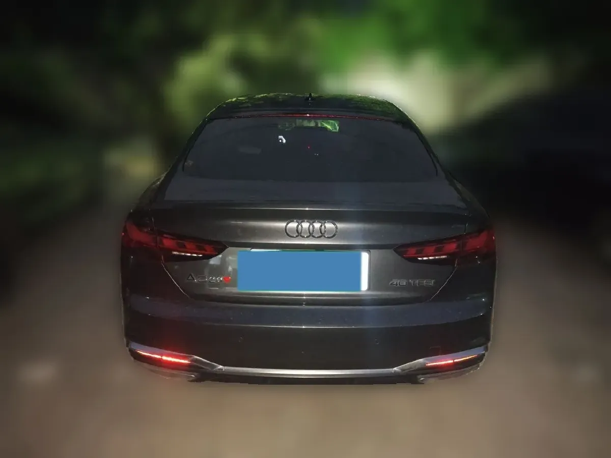 2022 Audi A5 2.0T 204HP L4 7DCT,autocango,china used car exporter,china ev exporter,chinese used car exporter,chinese used ev exporter