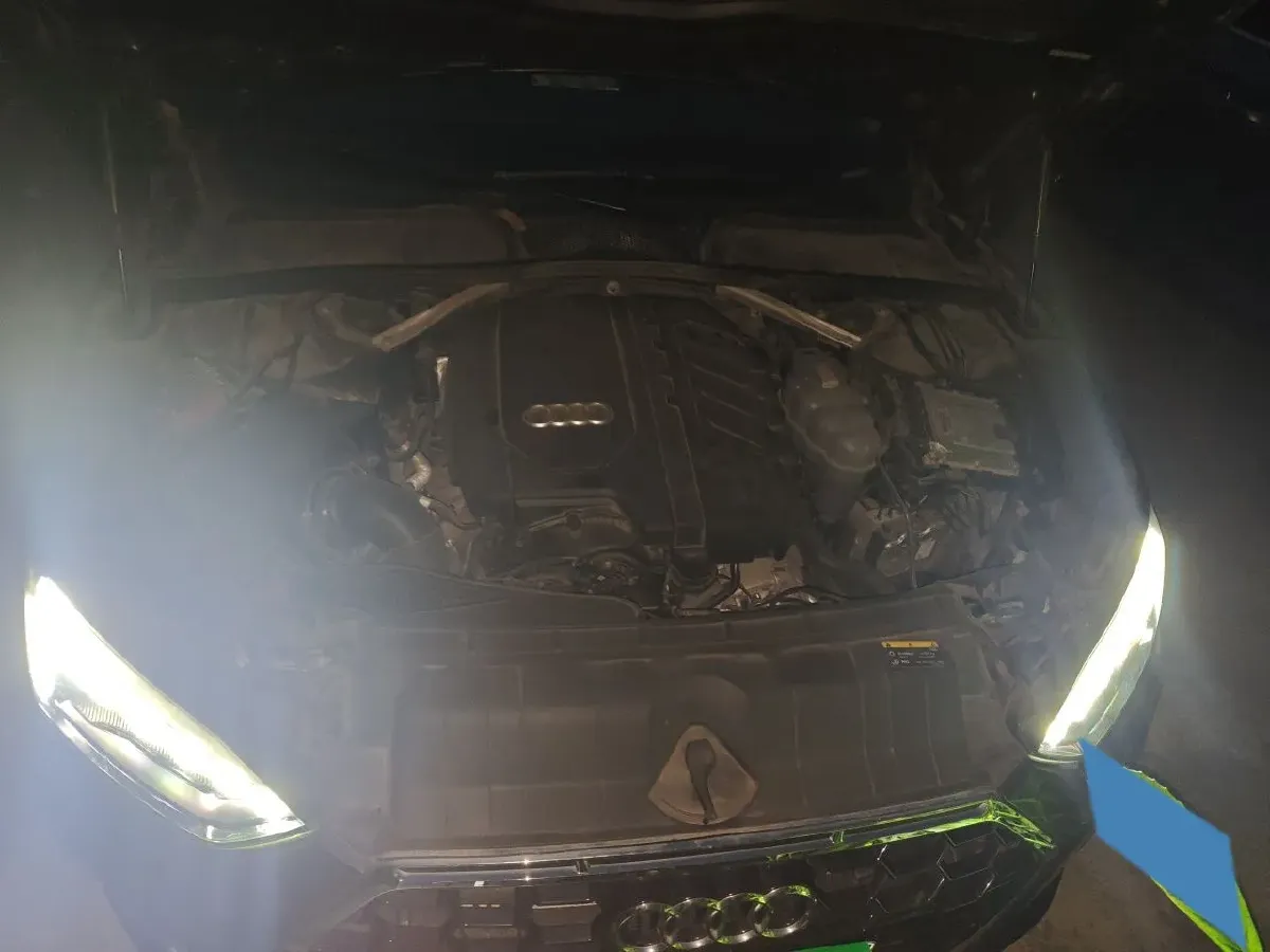 2022 Audi A5 2.0T 204HP L4 7DCT,autocango,china used car exporter,china ev exporter,chinese used car exporter,chinese used ev exporter