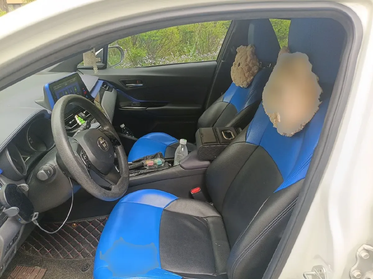2018 Toyota C-HR 2.0L 171HP L4 CVT,autocango,china used car exporter,china ev exporter,chinese used car exporter,chinese used ev exporter