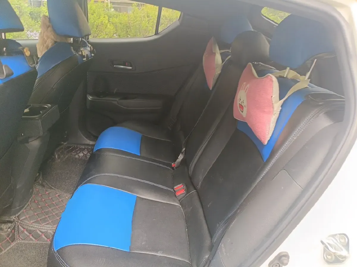 2018 Toyota C-HR 2.0L 171HP L4 CVT,autocango,china used car exporter,china ev exporter,chinese used car exporter,chinese used ev exporter