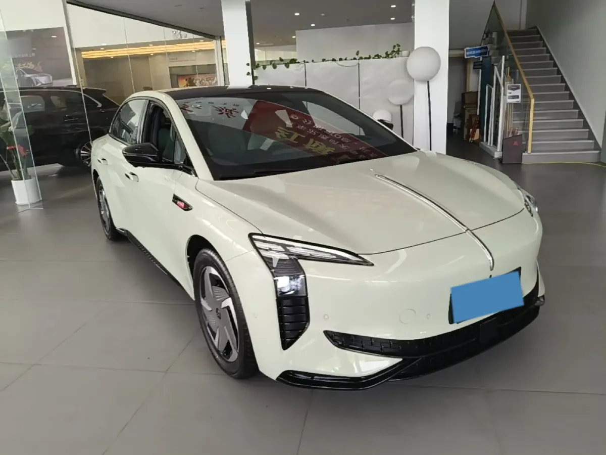 2025 HongQi EH7 BEV,autocango,china used car exporter,china ev exporter,chinese used car exporter,chinese used ev exporter