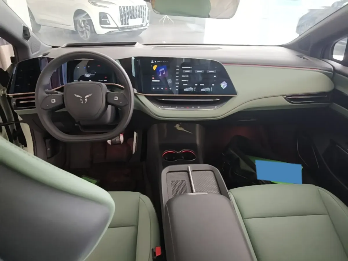 2025 HongQi EH7 BEV,autocango,china used car exporter,china ev exporter,chinese used car exporter,chinese used ev exporter