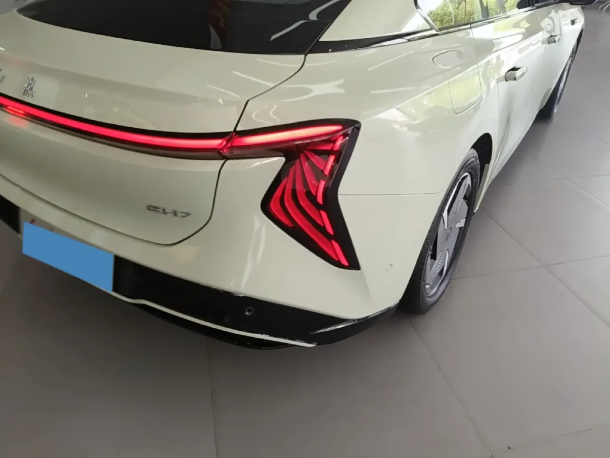 2025 HongQi EH7 BEV,autocango,china used car exporter,china ev exporter,chinese used car exporter,chinese used ev exporter