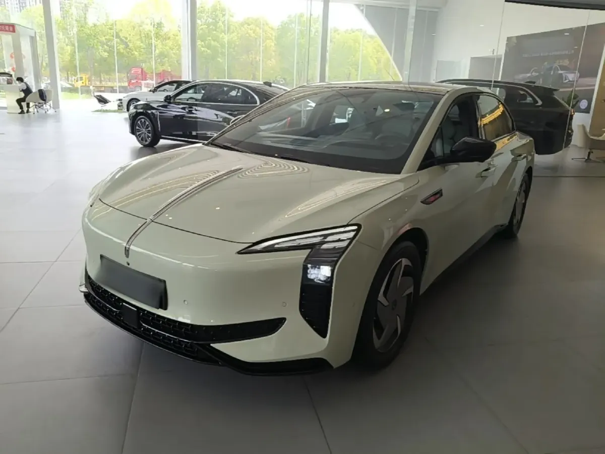 2025 HongQi EH7 BEV,autocango,china used car exporter,china ev exporter,chinese used car exporter,chinese used ev exporter