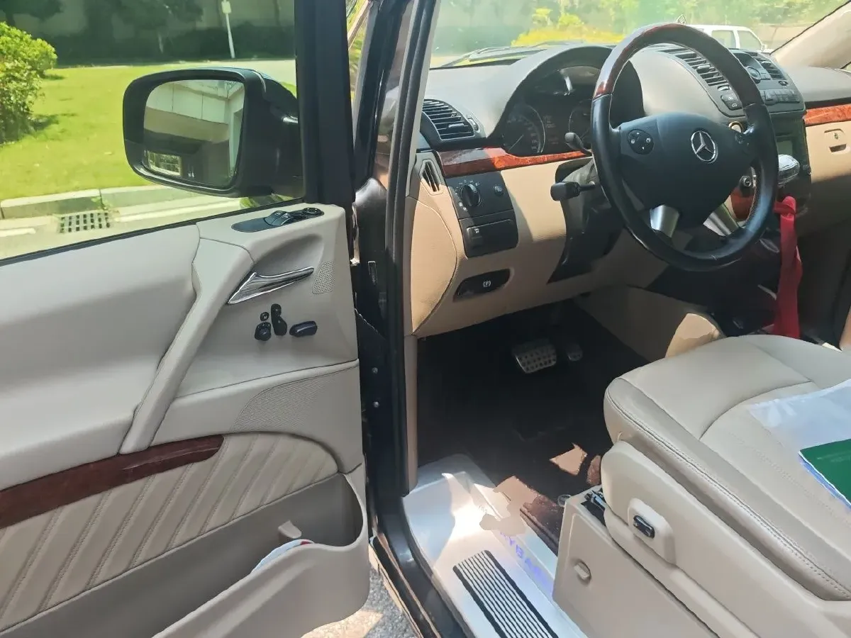2015 Mercedes-Benz Viano 3.0L 224HP V6 5AT,autocango,china used car exporter,china ev exporter,chinese used car exporter,chinese used ev exporter