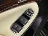 2015 Toyota Crown 2.0T 235HP L4 8AT