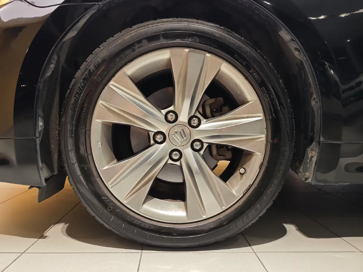 2015 Toyota Crown 2.0T 235HP L4 8AT,autocango,china used car exporter,china ev exporter,chinese used car exporter,chinese used ev exporter