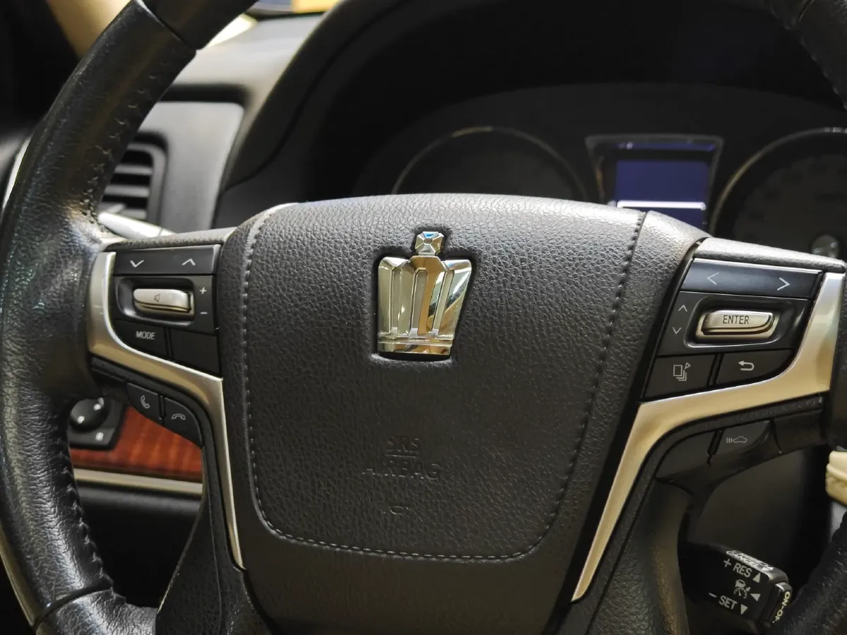 2015 Toyota Crown 2.0T 235HP L4 8AT,autocango,china used car exporter,china ev exporter,chinese used car exporter,chinese used ev exporter
