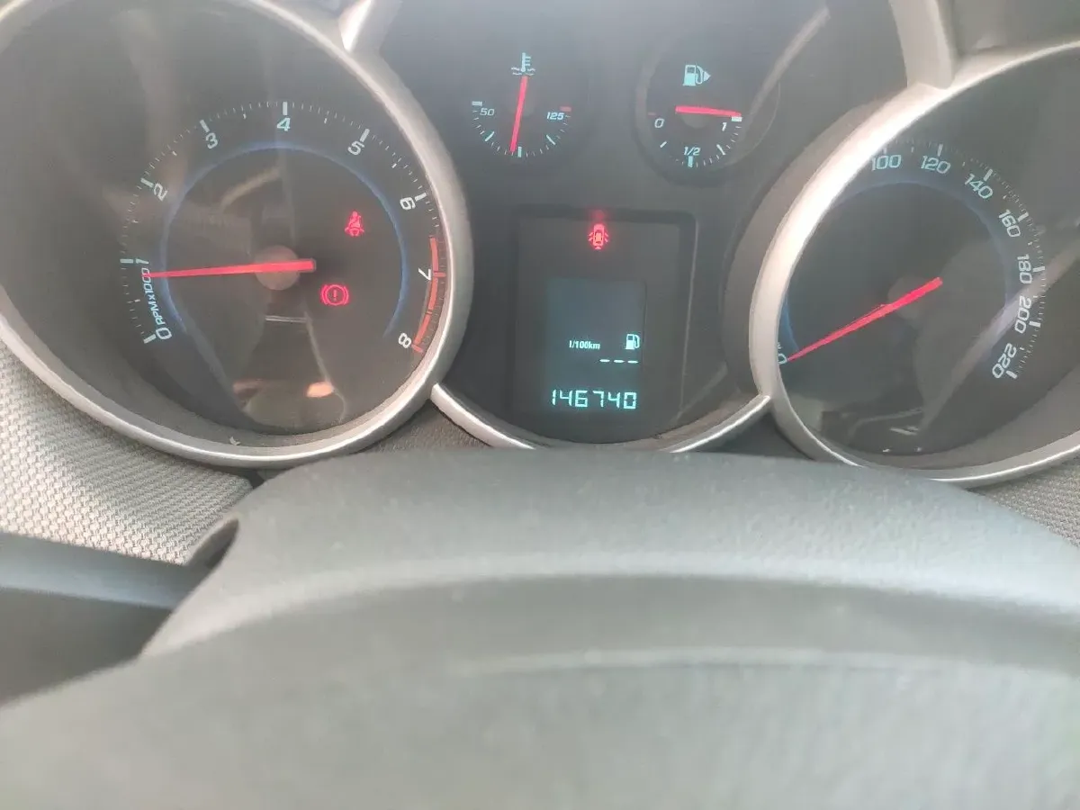 2013 Chevrolet Cruze 1.6L 121HP L4 5MT,autocango,china used car exporter,china ev exporter,chinese used car exporter,chinese used ev exporter