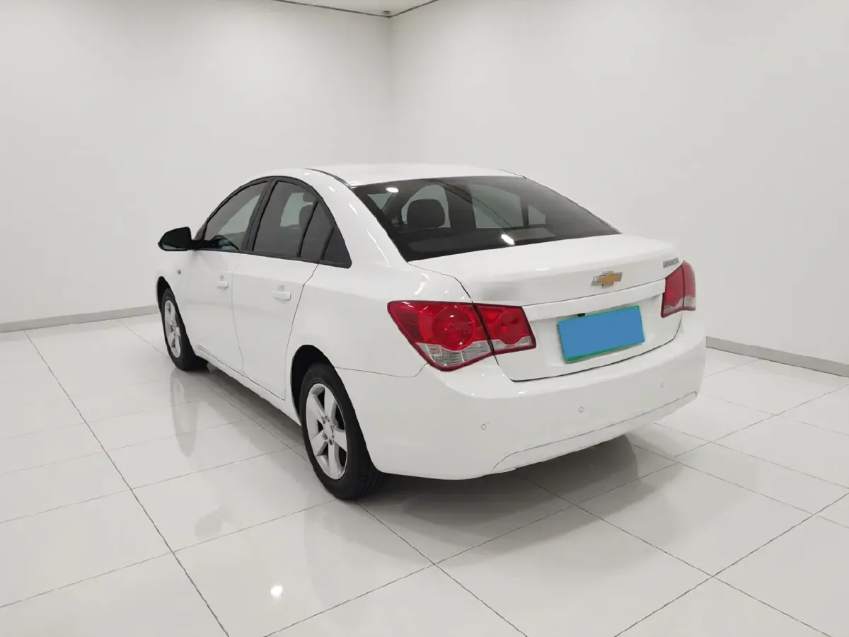 2013 Chevrolet Cruze 1.6L 121HP L4 5MT,autocango,china used car exporter,china ev exporter,chinese used car exporter,chinese used ev exporter