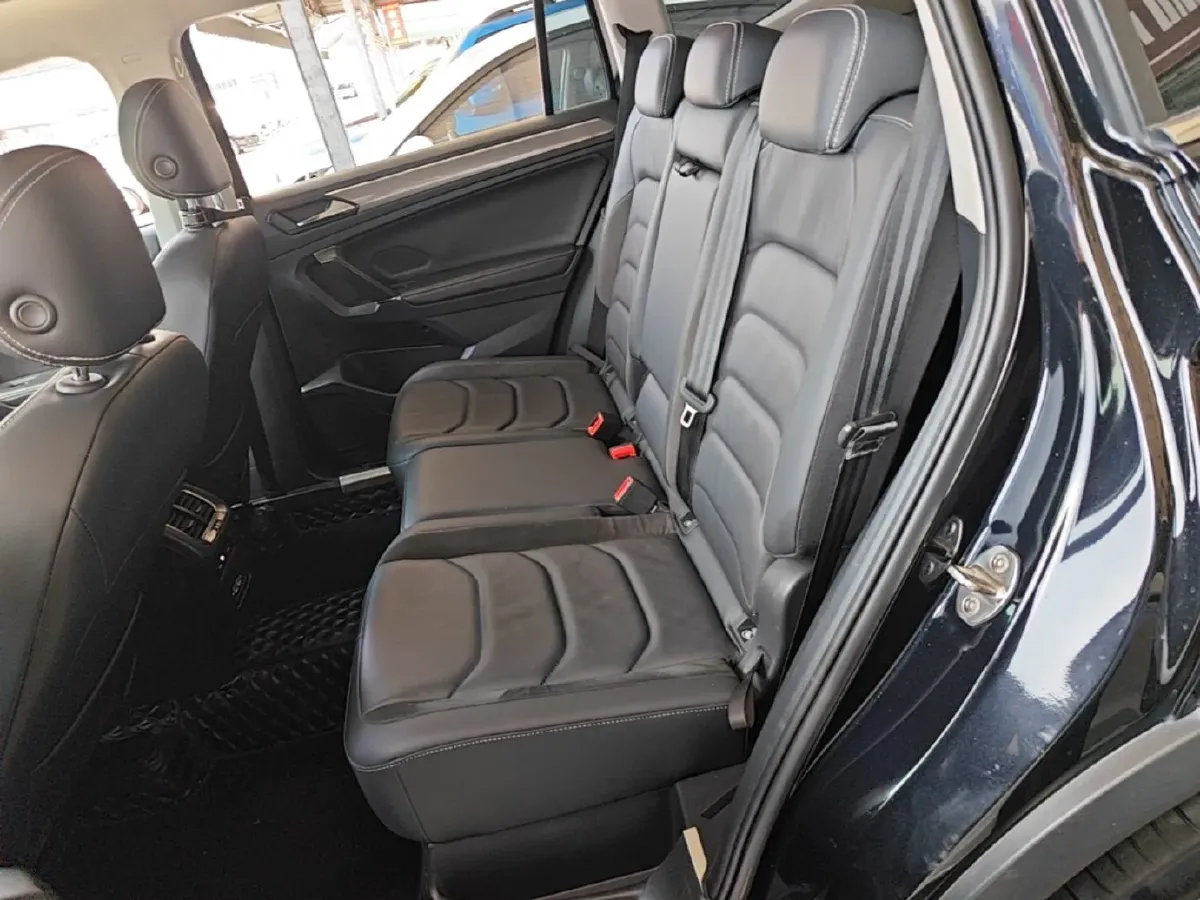 2021 Ford New Era Transit 2.2T 140HP L4 6AMT,autocango,china used car exporter,china ev exporter,chinese used car exporter,chinese used ev exporter