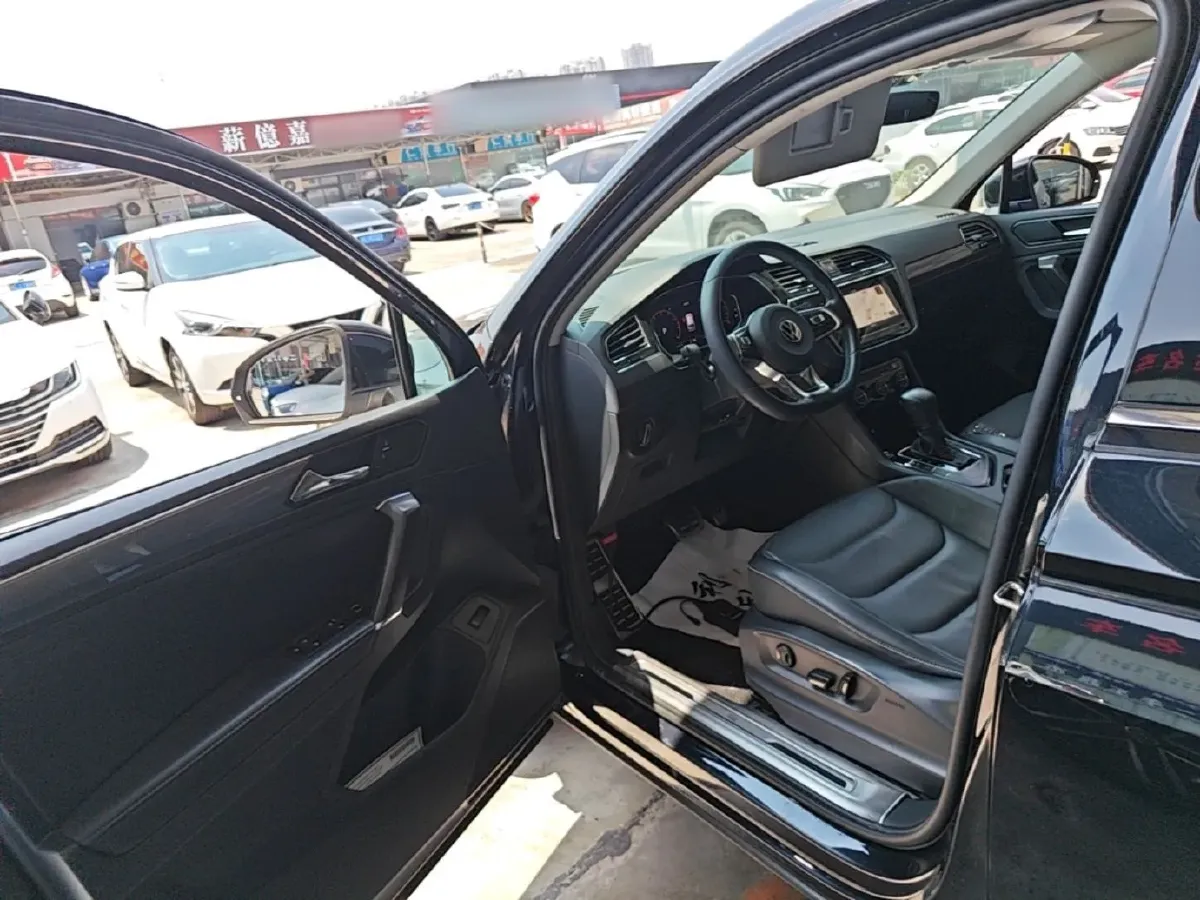 2021 Ford New Era Transit 2.2T 140HP L4 6AMT,autocango,china used car exporter,china ev exporter,chinese used car exporter,chinese used ev exporter