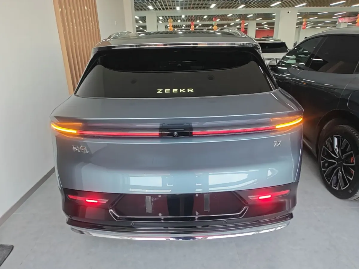 2025 Zeekr 7X BEV 75KWH,autocango,china used car exporter,china ev exporter,chinese used car exporter,chinese used ev exporter