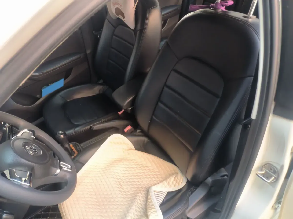 2015 Volkswagen Jetta 1.6L 110HP L4 5MT,autocango,china used car exporter,china ev exporter,chinese used car exporter,chinese used ev exporter