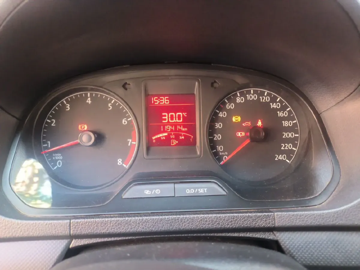2015 Volkswagen Jetta 1.6L 110HP L4 5MT,autocango,china used car exporter,china ev exporter,chinese used car exporter,chinese used ev exporter