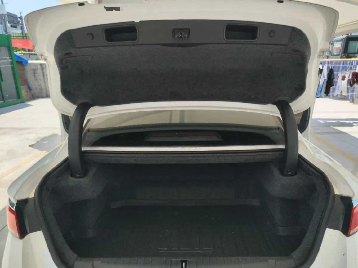 2020 Geely Emgrand GT 1.5T 180HP L3 7DCT,autocango,china used car exporter,china ev exporter,chinese used car exporter,chinese used ev exporter