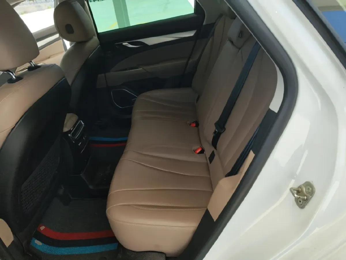 2020 Geely Emgrand GT 1.5T 180HP L3 7DCT,autocango,china used car exporter,china ev exporter,chinese used car exporter,chinese used ev exporter