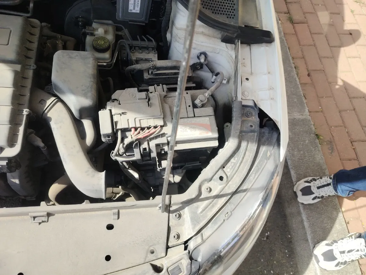 2014 Skoda Rapid Spaceback 1.6L 110HP L4 6AT,autocango,china used car exporter,china ev exporter,chinese used car exporter,chinese used ev exporter