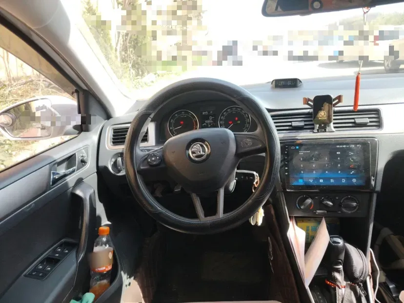 2014 Skoda Rapid Spaceback 1.6L 110HP L4 6AT,autocango,china used car exporter,china ev exporter,chinese used car exporter,chinese used ev exporter