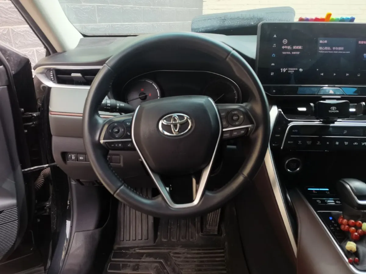 2022 Toyota Harrier 2.0L 171HP L4 CVT,autocango,china used car exporter,china ev exporter,chinese used car exporter,chinese used ev exporter