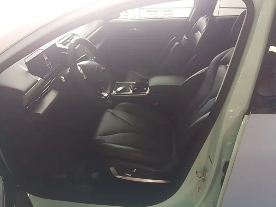 2021 Xpeng P5 BEV 71.4KWH,autocango,china used car exporter,china ev exporter,chinese used car exporter,chinese used ev exporter