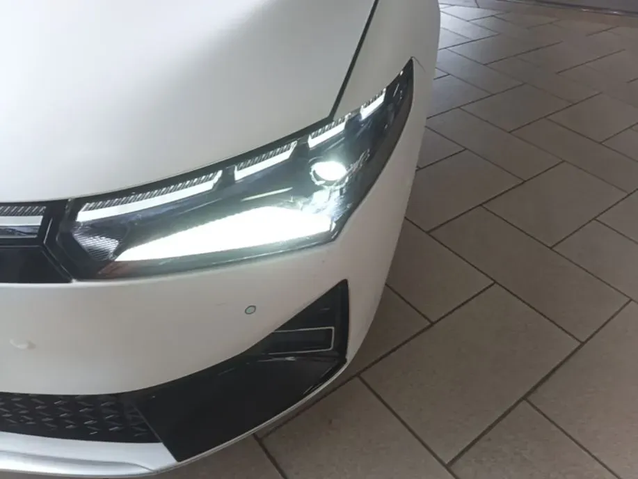 2021 Xpeng P5 BEV 71.4KWH,autocango,china used car exporter,china ev exporter,chinese used car exporter,chinese used ev exporter