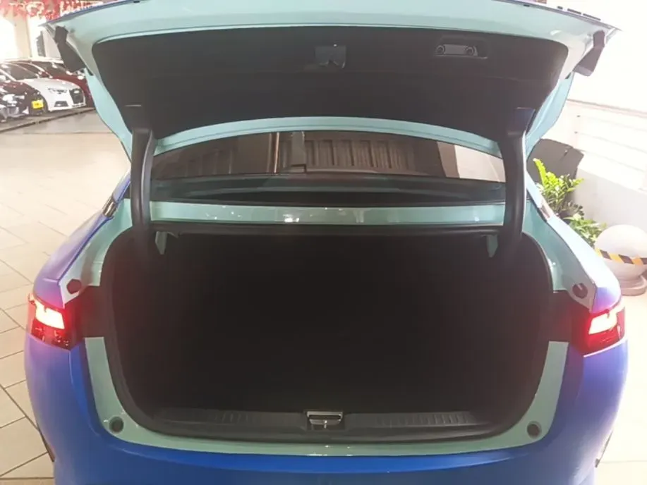 2021 Xpeng P5 BEV 71.4KWH,autocango,china used car exporter,china ev exporter,chinese used car exporter,chinese used ev exporter