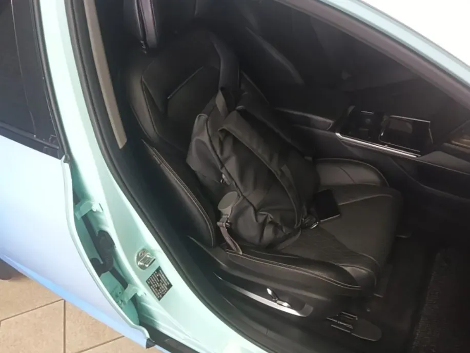 2021 Xpeng P5 BEV 71.4KWH,autocango,china used car exporter,china ev exporter,chinese used car exporter,chinese used ev exporter