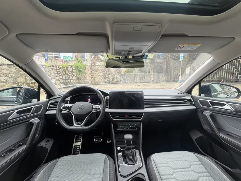 2022 Volkswagen Tiguan X 2.0T 186HP L4 7DCT,autocango,china used car exporter,china ev exporter,chinese used car exporter,chinese used ev exporter