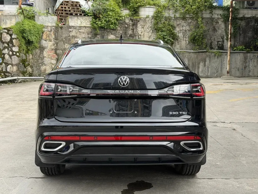 2022 Volkswagen Tiguan X 2.0T 186HP L4 7DCT,autocango,china used car exporter,china ev exporter,chinese used car exporter,chinese used ev exporter