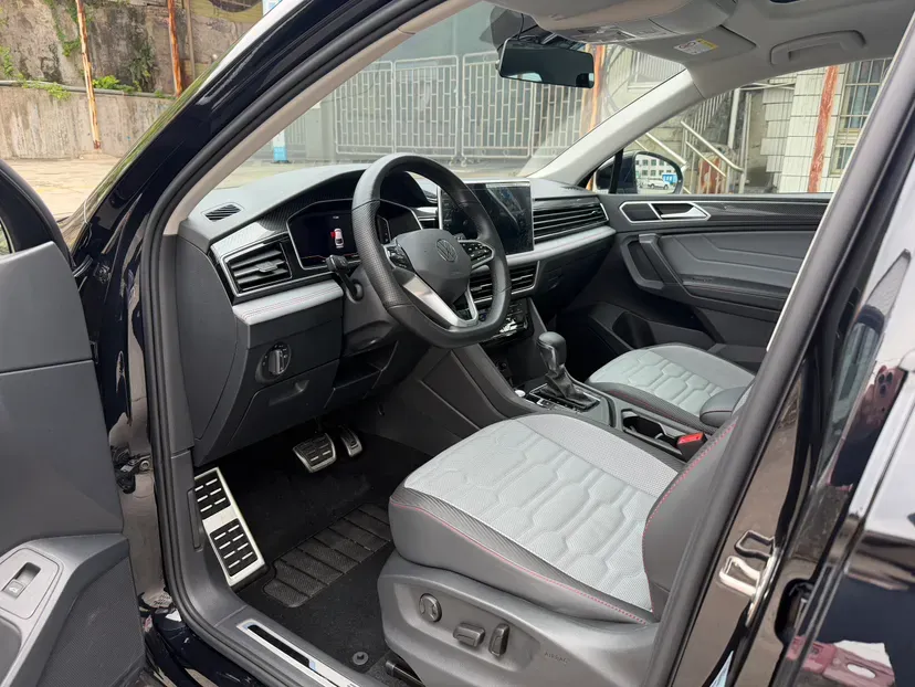 2022 Volkswagen Tiguan X 2.0T 186HP L4 7DCT,autocango,china used car exporter,china ev exporter,chinese used car exporter,chinese used ev exporter